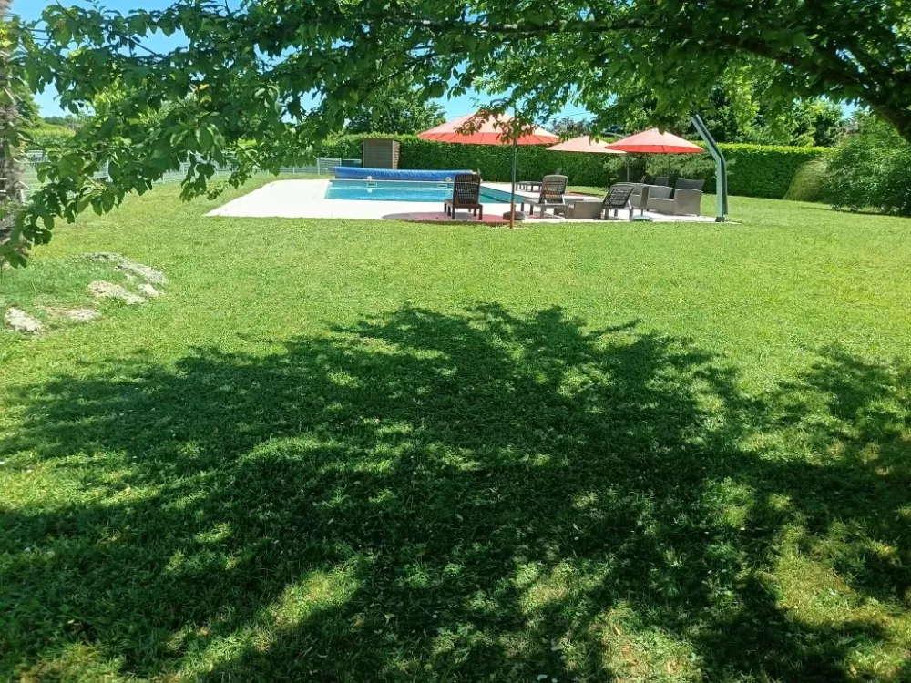 Piscine à Limeuil
